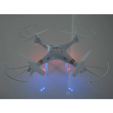 2,4 GHz 6-Axis 360 al aire libre RC Quadcopter Con cámara de 2.0 MP con la luz