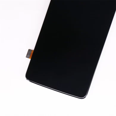5.7 "Assemblaggio del touch screen del display del display del telefono per LG K8 2018 Aristo 2 SP200 X210MA schermo LCD