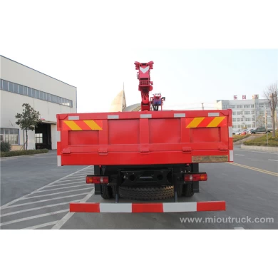 Dongfeng 4x2 caminhão montado guindaste montado guindaste na China