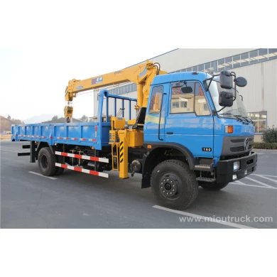 Dongfeng 4 x 2 lori dipasang crane di china untuk dijual china pembekal