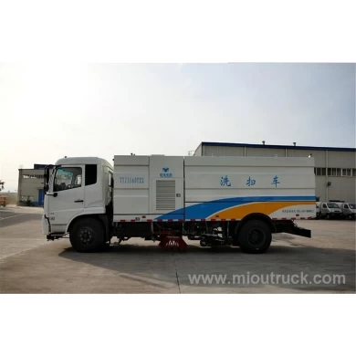 Baixo preço com boa performance da marca Dongfeng estrada GW 12.495 kg varrendo veículo com função de lavagem