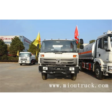 camiones de succión de aguas residuales de 10 m³ de Dongfeng 4 x 2 para la venta