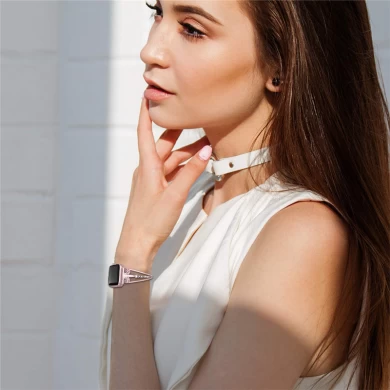 CBIW65 Mujer Bling Correa de reloj de acero inoxidable para Apple Watch con borla colgante
