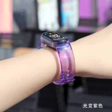 CBXM572 라이트 바꾸는 투명한 소프트 TPU 손목 시계 스트랩 Xiaomi MI 밴드 6 5 4 3 팔찌