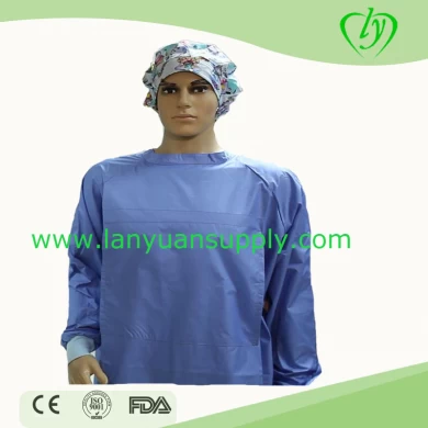 Batas quirúrgicas médicas impermeables reutilizables del vestido quirúrgico del algodón para el hospital