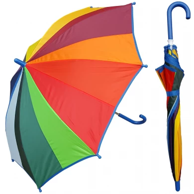 Parapluie promotionnel d'ombrage d'enfants de poignée en plastique de couleur d'arc-en-ciel de 15 pouces