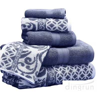 Yarn Dyed Cotton Jacquard Towel Set