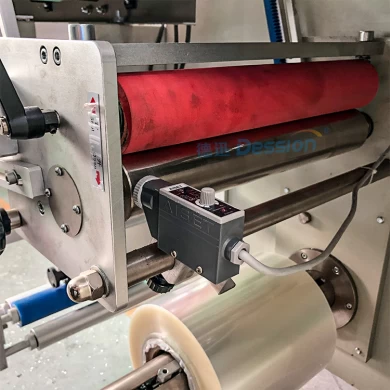 DS-250X Good Quality Automatic Horizontal Pillow Roll Nut/Candy/Bread Packaging Sealing Machine - COPY - cg3jv5