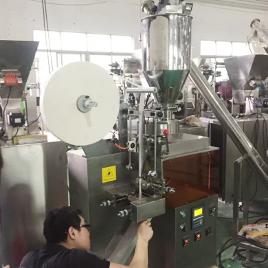 Precio de fábrica automática máquina de envasado de snus en Foshan