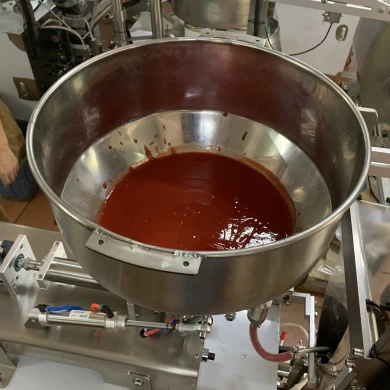Máquina de envasado de salsa de tomate de alta rigidez para envasar salsa de tomate con bolsa de bolsita