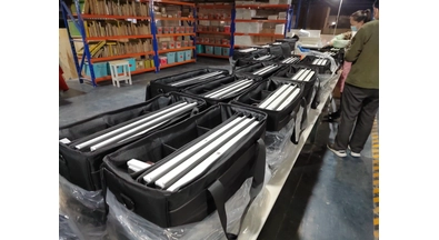 La fábrica de persianas más grande de China enviará 75 piezas de bolsas de muestra de persianas Tade listas para nuestro cliente del Reino Unido