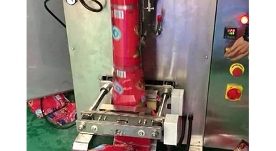 1000 gr şeker vidalı paketleme makinesi