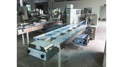 Vegetable packing machine