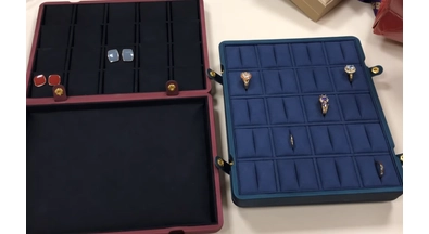 How to display your jewelry with tray?