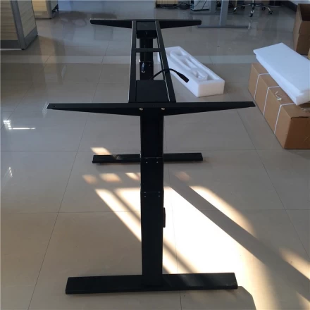 चीन 2 Motors Electric Adjustable Desk Sit to Standing Up Office Desk उत्पादक