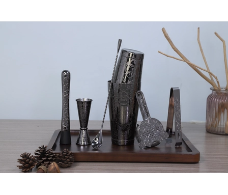 Ultimate Guide to Etched Cocktail Shakers