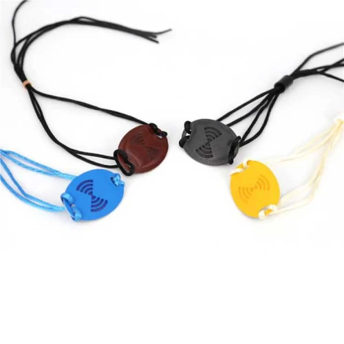 Fabricante personalizado de pulseras RFID con pulsera de cuero PU NFC