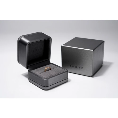 New arrivals luxurious metal leather microfiber high end moissanite diamond ring stud earrings packaging box