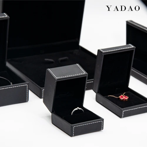 boîte d'emballage de bijoux en cuir pu personnalisé boîte d'emballage cadeau en cuir noir