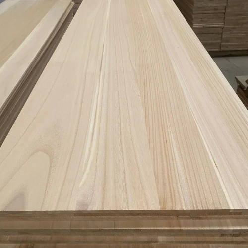 Fábrica de fornecedores de madeira de Paulownia forte e estável