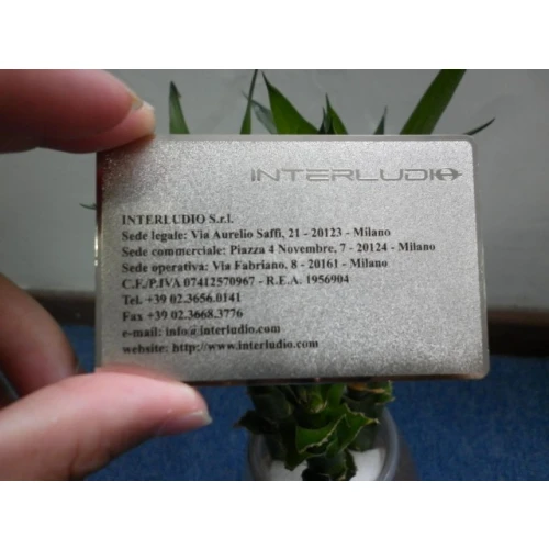 China silver metallic look metal name card manufacturer