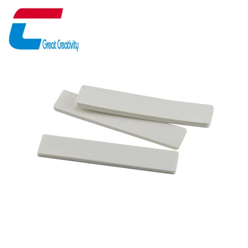 porcelana Etiqueta de lavandería RFID lavable de silicona suave al por mayor fabricante