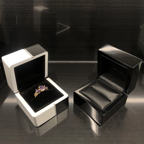 Black and white combination customized luxury glossy painting wooden ring packaging