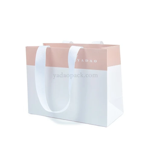 CMYK impression taille personnalisée / couleur / logo shopping / cadeau / bijoux emballage sac en papier avec ruban