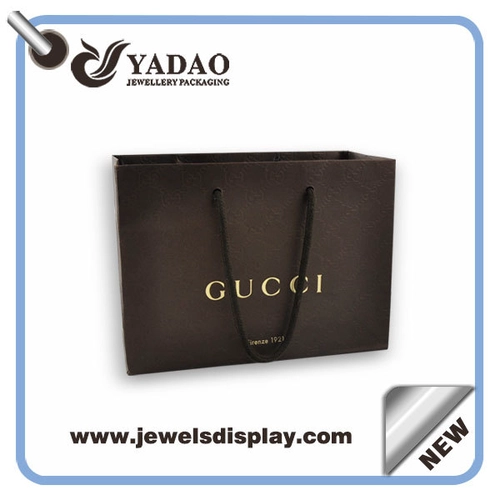Tamanho personalizado e cor linha de saco de embalagem de papel com alças e logotipo impresso