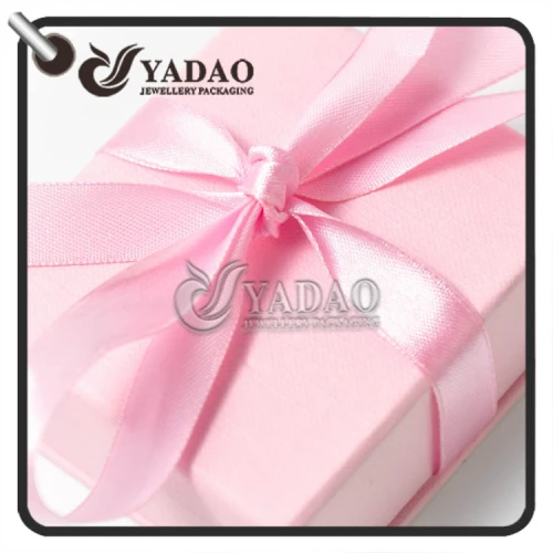 Caja de pendientes de papel ODM / OEM hecha a mano con todos los colores y tamaños disponibles.