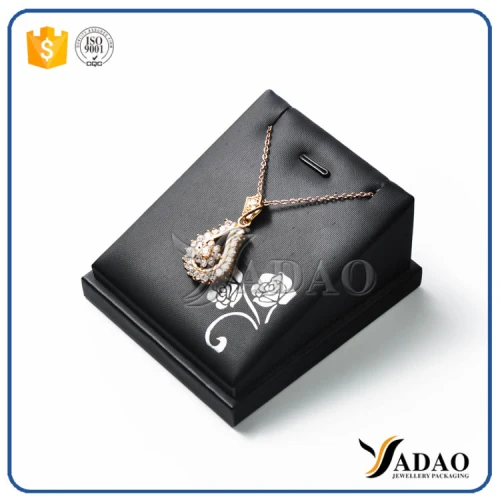 Handsome/gentle wholesale handmade OEM ODM pendant display stands made by mdf coated with pu leather from Yadao