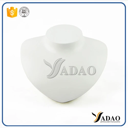 White pu leather jewelry necklace display stand bust made in China