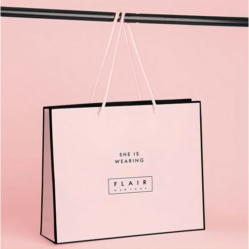 Papír na papír Yadao Pink Color Shopping Bag se stejným růžovým barevným popisem pro lana CMYK s přizpůsobeným logem černé značky zdarma