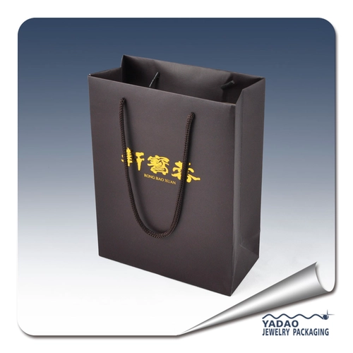 sac de papier d'emballage de bijoux sac CMJN finition d'impression papier sac shopping sac de bijoux personnaliser sac de papier de marque