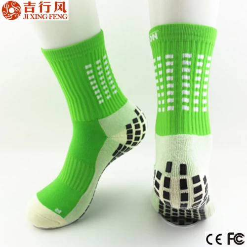 Wholesale customized fashion green cotton nylon non slip sport socks