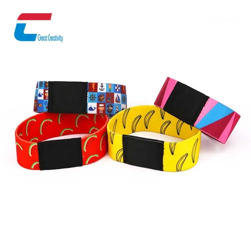 Chine Fabricant RFID de bracelet en tissu RFID Ntag213 personnalisé fabricant