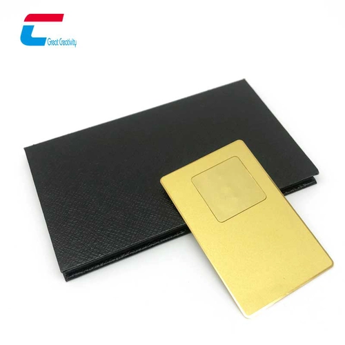 Tarjeta de visita inteligente NFC de metal con código QR de oro de 24 quilates con logotipo grabado