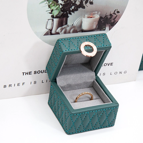 Christmas style luxury packaging jewelry stiching design dark green box