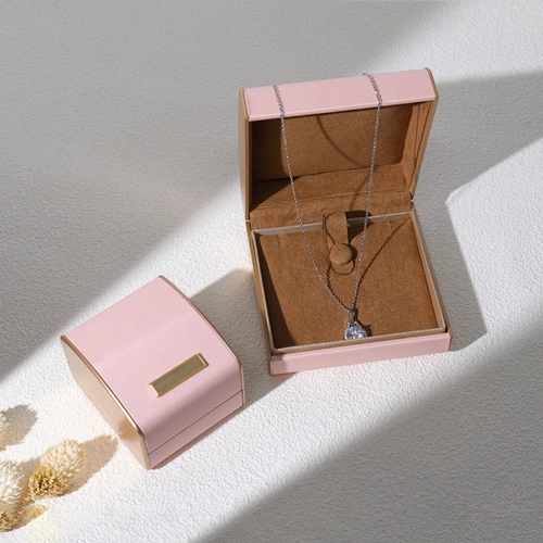rosafarbene Schmuckschatulle aus PU-Leder, Kunststoff-Schmuckverpackungsbox, Armreif-Box, Lagerbestände
