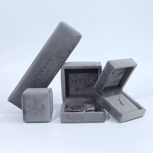 Luxus Velvet Schmuckschachtel Plastikbox Beliebte graue Farbe Schmuck Verpackung Box Ringbox