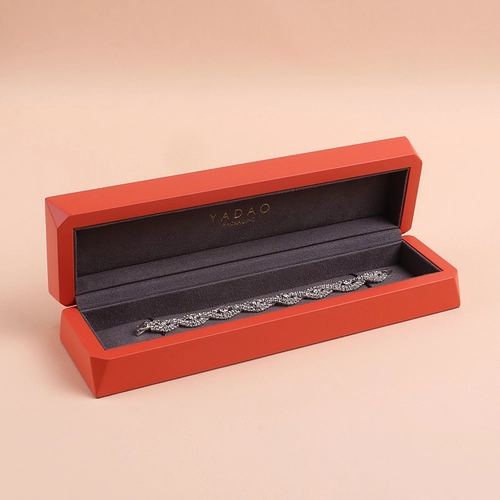 China unique design matt lacquer painting wooden box jewelry packaging box long bracelet box manufacturer