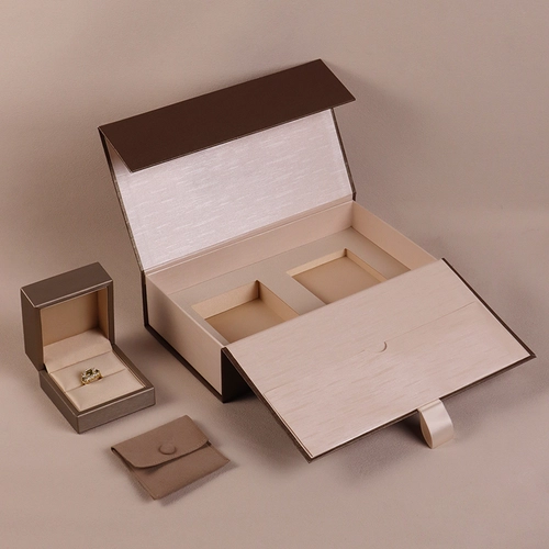customize high quality Bulgari champagne color jewelry gift box ring box