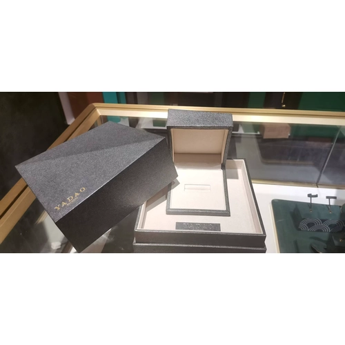 Green Magnetic Rigid Paper Jewelry Gift Box - COPY - reh814