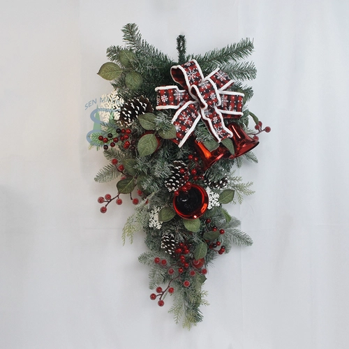 China Senmasine guirlanda de natal de 30 polegadas com agulha de pinho artificial pinhas de pvc padrão de floco de neve arcos sino fabricante