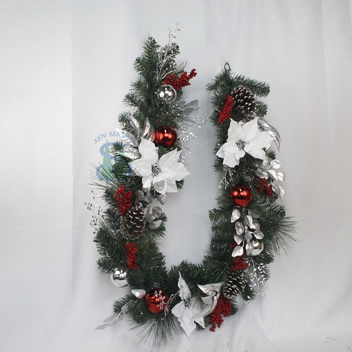 Senmasine 1,8 m ghirlanda natalizia appesa con pigne, poinsettia bianca, bacche rosse, foglie artificiali, palline rosse