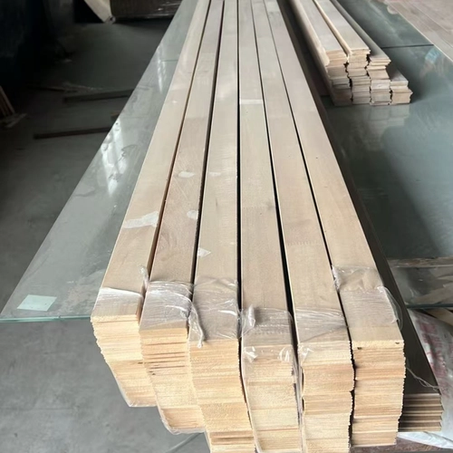 Cina Pannelli con giunzioni a pettine in listelli di legno di paulownia per veneziane di grandi e piccole dimensioni per set interi o pannelli in legno produttore