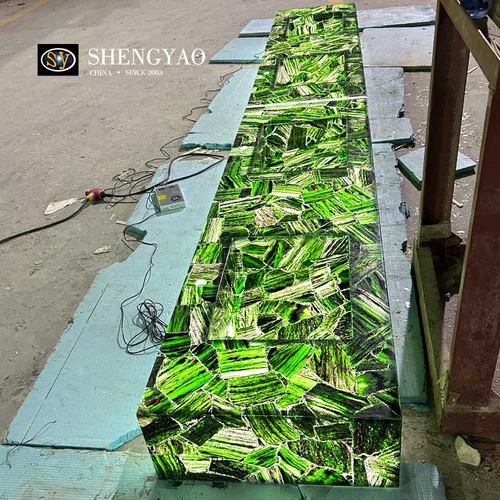 الصين كونترتوب بالوعة مزدوجة من الزمرد الأخضر بإضاءة خلفية ، الشركة المصنعة لحوض الأحجار شبه الكريمة الصانع