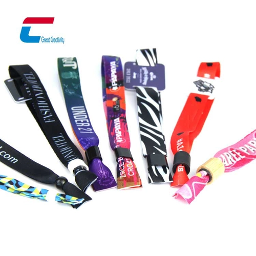 Chine Bracelet en tissu RFID de gros personnalisé tissé bracelet RFID jetable fabricant