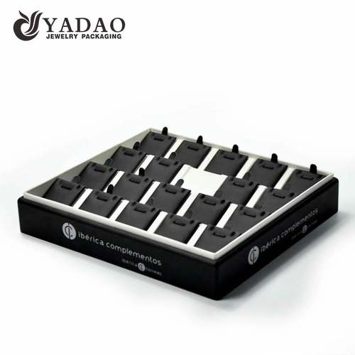 2018 customized leatherette pendant display tray with the color and size you need made in Chinese factory.