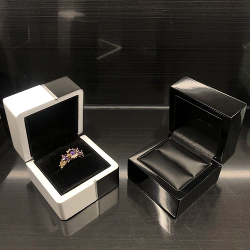 Black and white combination customized luxury glossy painting wooden ring packaging